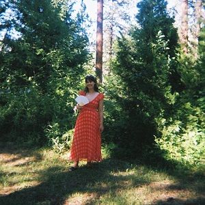 Meet your Posher, Caitlin